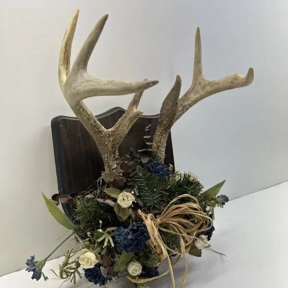 Vintage Floral Deer Antlers Trophy Mount Plaque 8 Point Cabin Decor Rustic